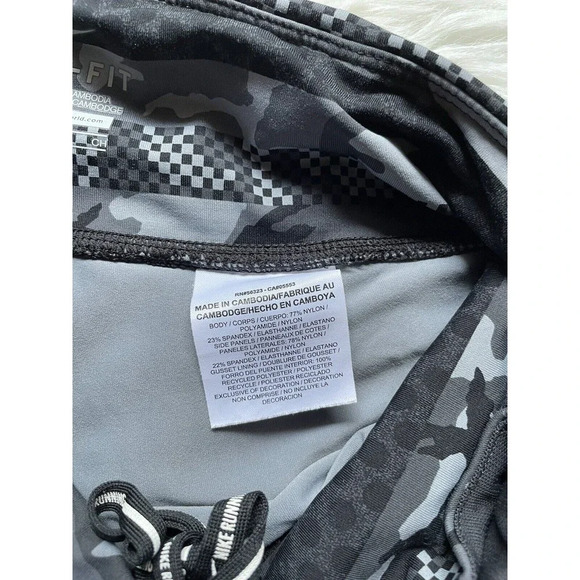 Nike Epic Lux Clash Camo Tight Fit Capri Length Women's Running Leggings Small - Picture 7 of 9